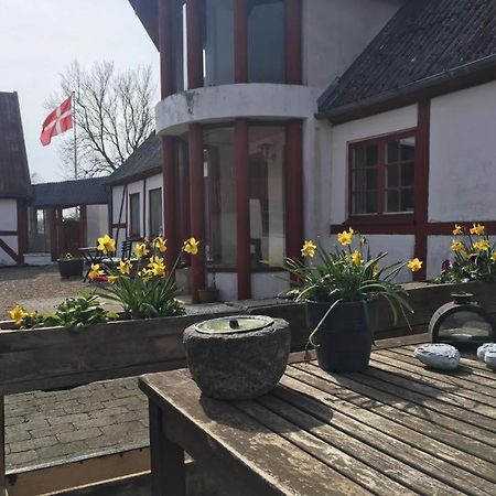 Bed and Breakfast Praestogaard Экстерьер фото